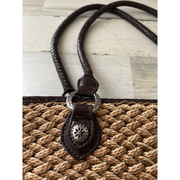 Elka Accessories woman’s straw and leather shoulder tote - Picture 3 of 10